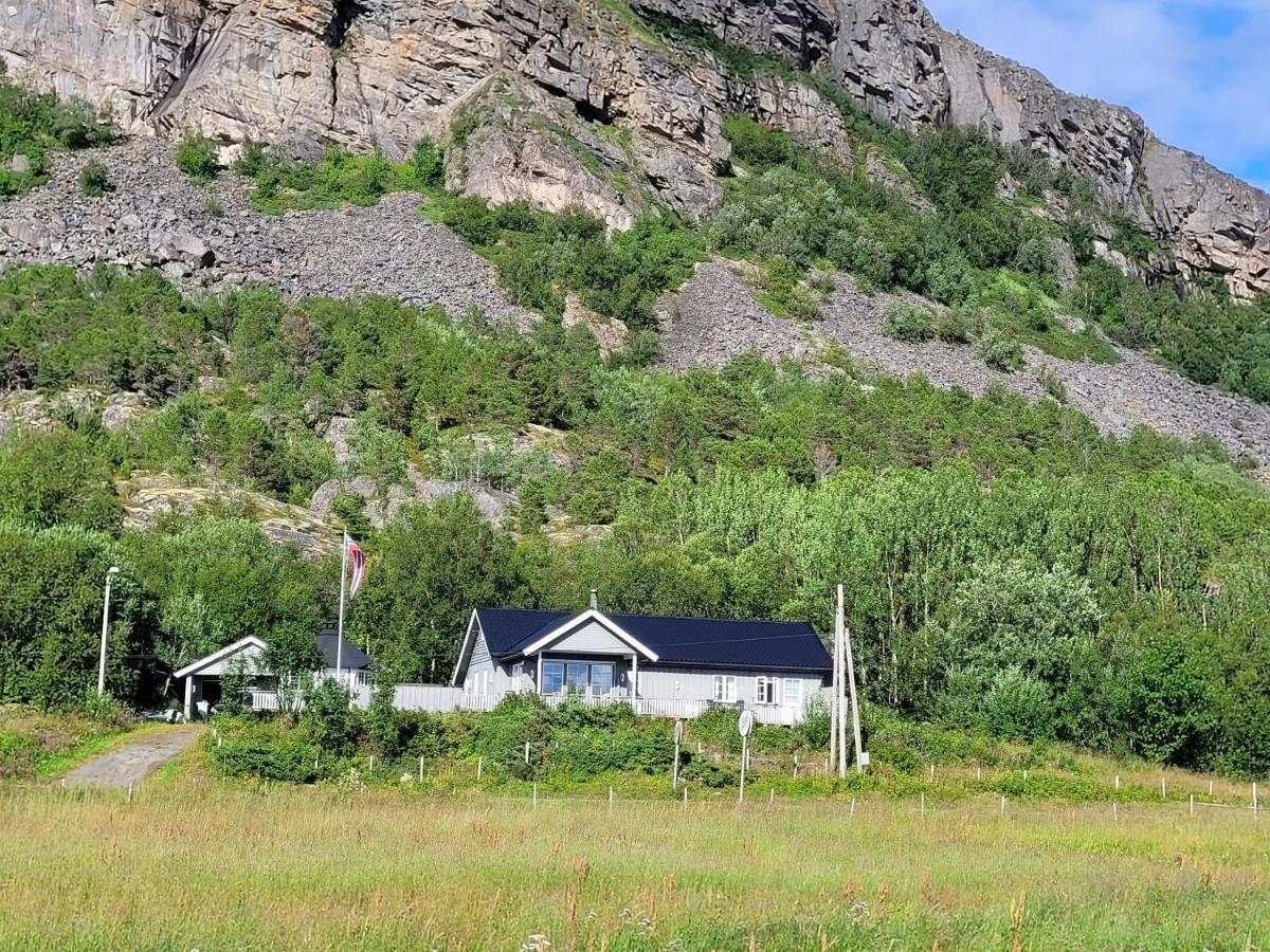 Myklebostad Villa Hov (Troms)